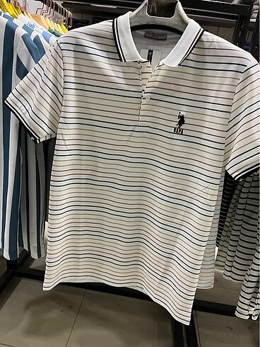 Polo yaka tişört