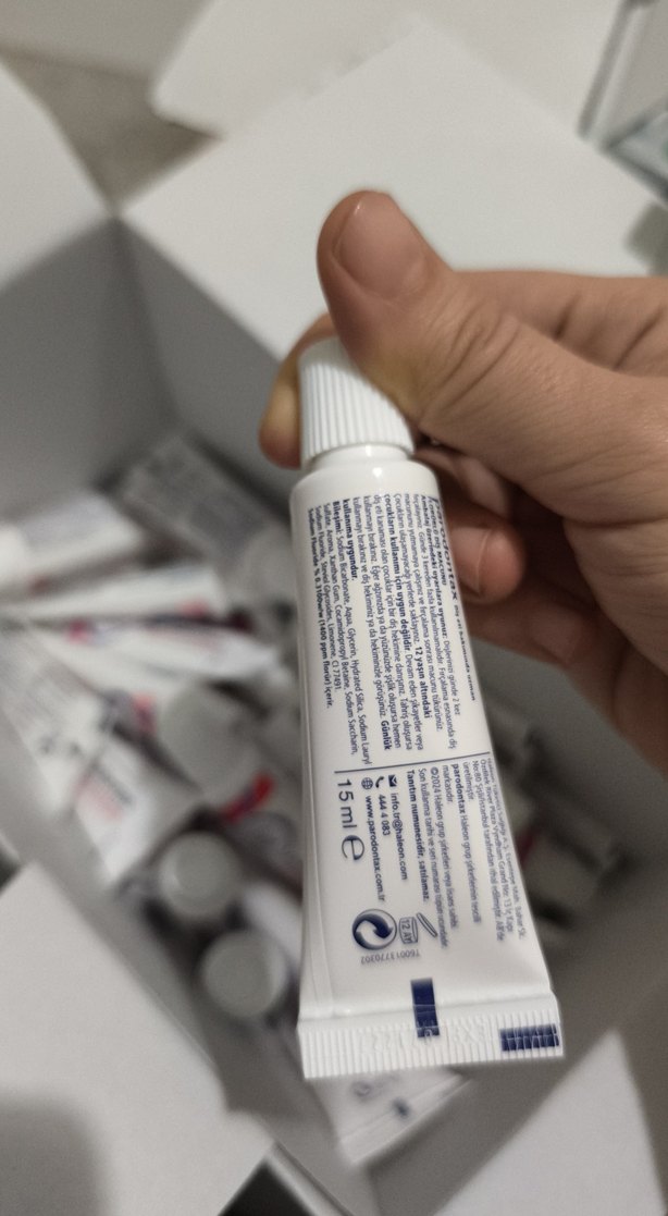 20 adet Parodontax Beyazlatıcı Diş Macunu 15 ml - Görsel 3