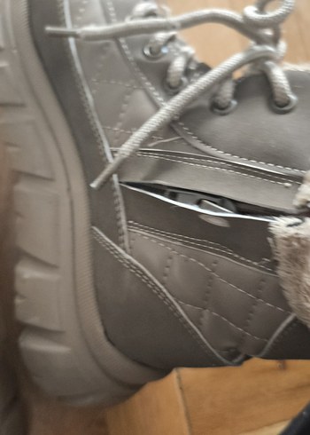 38 numara Gri  Tüylü Kadın Dolgu Topuk Bot - Görsel 4