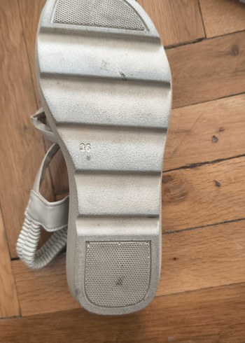 Bej Kadın Dolgu Topuklu Bağcıklı Sandalet - Görsel 5