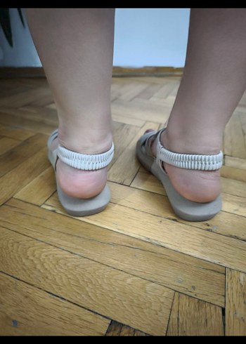 Bej Kadın Dolgu Topuklu Bağcıklı Sandalet - Görsel 4