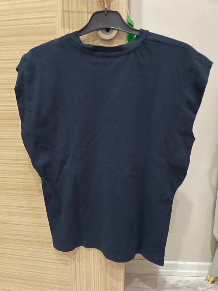 Düğmeli Siyah Keten Kadın Tişört - Görsel 3