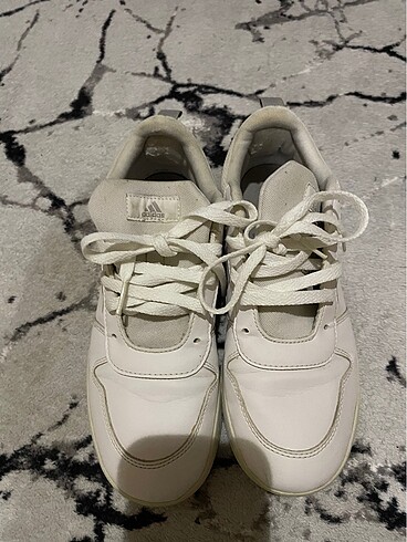 Adidas spor ayakkabı