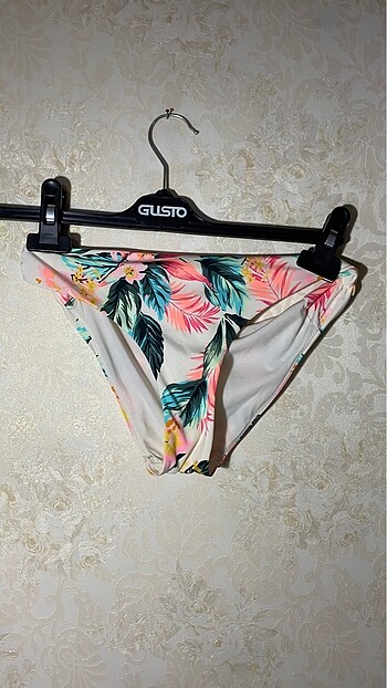 34 beden bikini altı