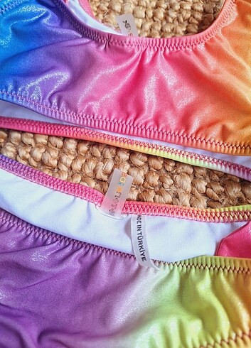 7 Yaş Beden Parlak kız bikini