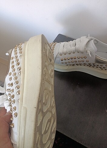 Alexander McQueen ALEXANDER McQueen
