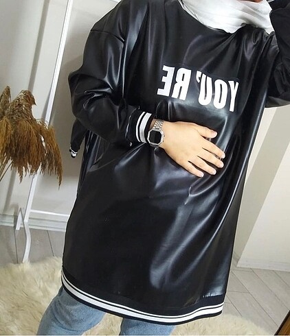 Stradivarius Deri kaplamalı spor tunik
