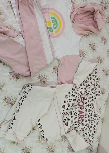 Pembe Dantel Detaylı Bebek Kız Takımı