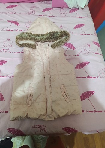 Kız Çocuk Kapüşonlu Kürklü Yelek - Görsel 2