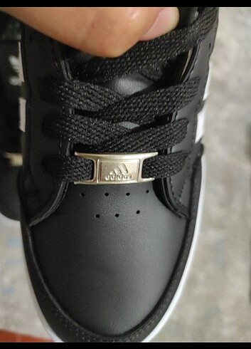38 Beden Adidas model siyah spor ayakkabı 