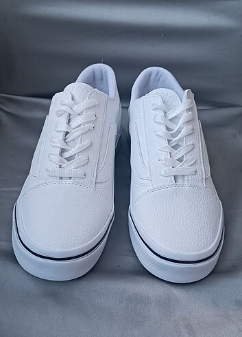 E.L.F Vans model beyaz spor ayakkabı