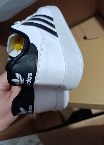 Adidas spor ayakkabı 