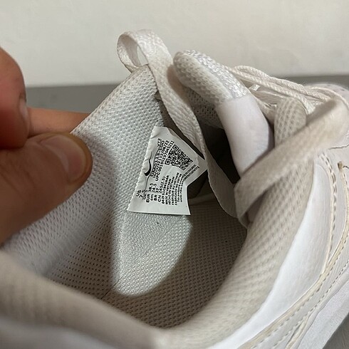 38,5 Beden beyaz Renk Orijinal Nike ayakkabı