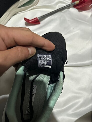 37 Beden siyah Renk Orjinal skechers ayakkabı
