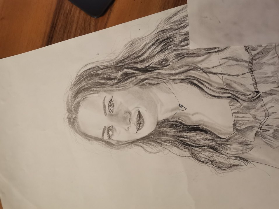Gri Tonlarda Kadın Portresi Çizimi - Görsel 2