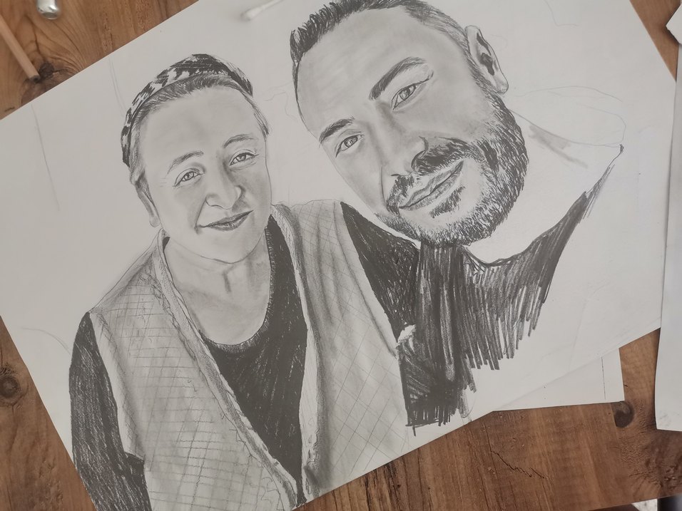 Siyah beyaz  Tonlarda Karakalem Portre Çizimi - Görsel 3