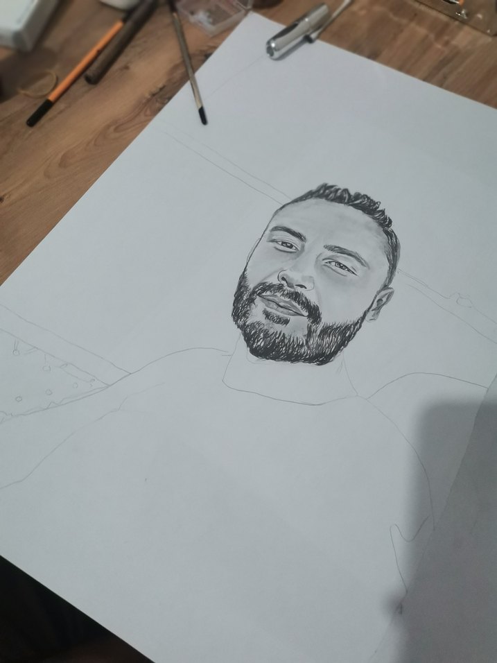 Siyah beyaz  Tonlarda Karakalem Portre Çizimi - Görsel 4