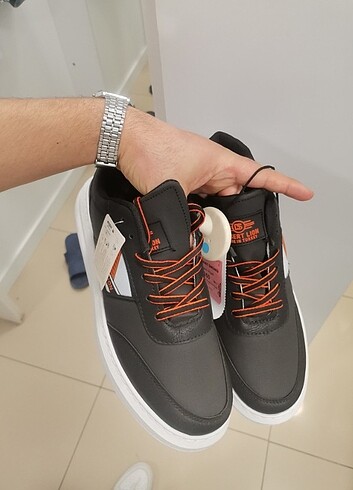 44 Beden ERKEK SPOR AYAKKABI