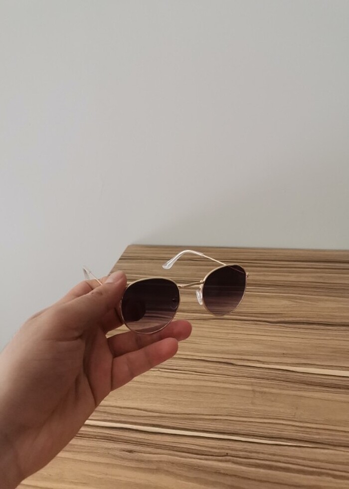 Güneş Gözlüğü - Görsel 2