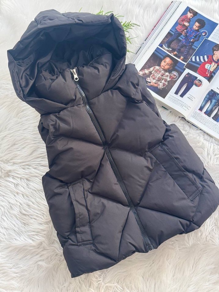 Fermuarlı Kapüşonlu Yeşil çocuk Yelek
5-14 yaş aralığında - Görsel 4