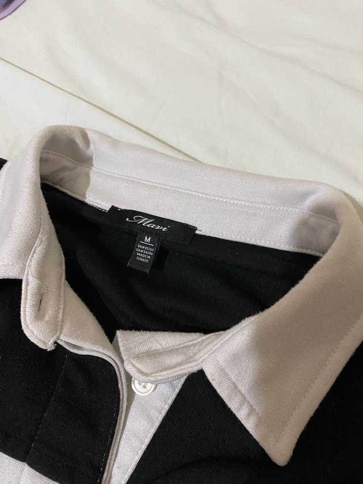 Siyah Beyaz Çizgili Polo sweatshirt - Görsel 3