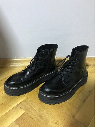 Bot pull and bear