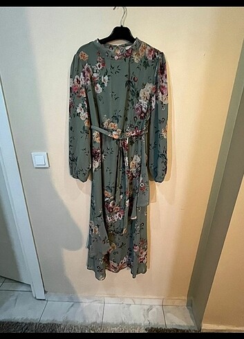 LC Waikiki lcw yeşil elbise