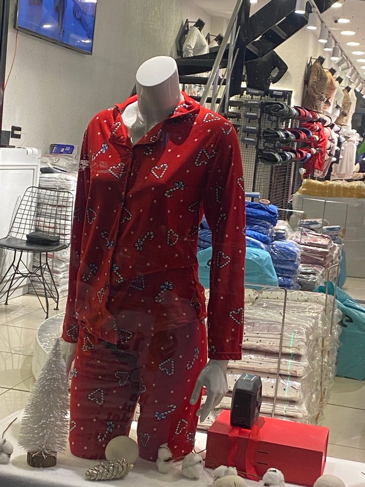 Kırmızı Desenli Kadın Pijama Takımı - Görsel 2