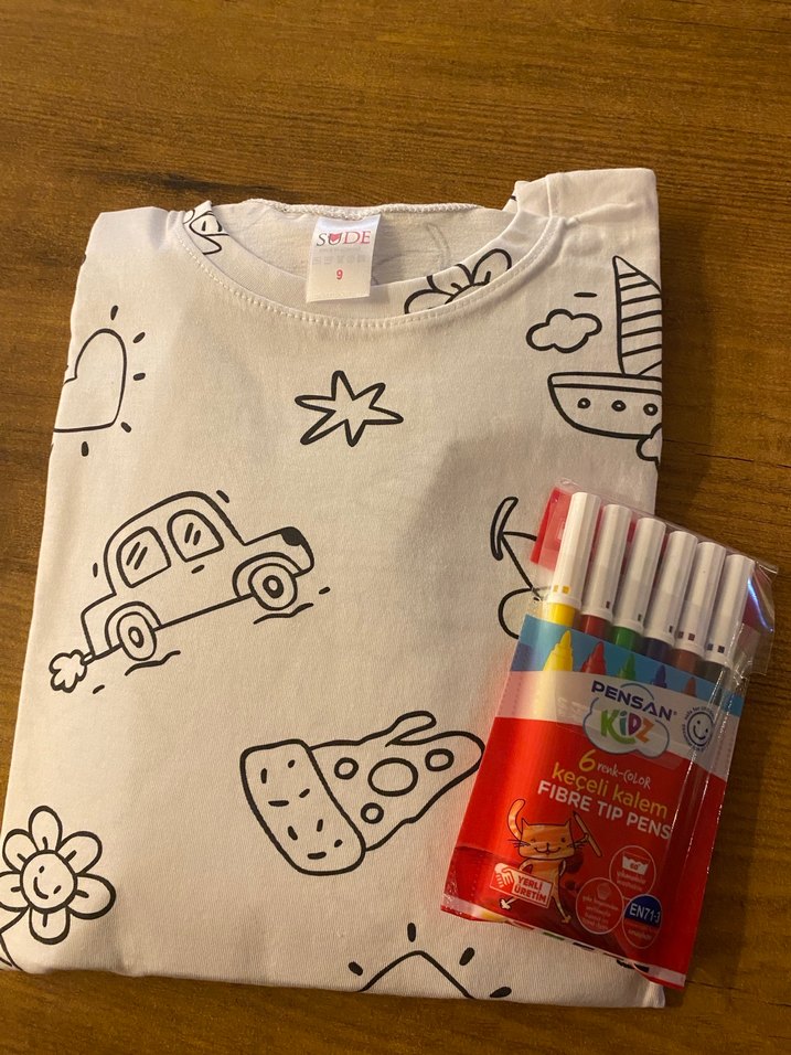 Beyaz Çocuk Boyama Tişörtü ve Keçeli Kalem Seti - Görsel 2