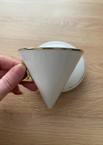 Beyaz Altın Detaylı Seramik Fincan - Görsel 3