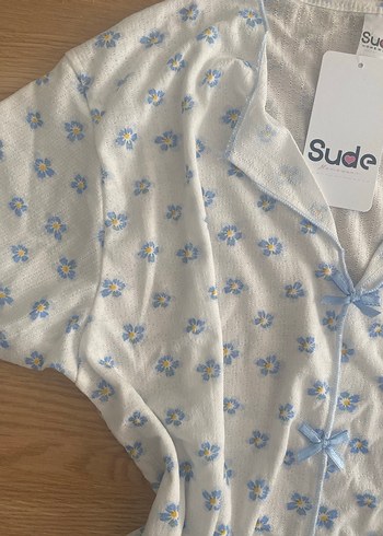 Beyaz Çiçekli Kısa Kollu Mini Pijama Takımı - Görsel 2