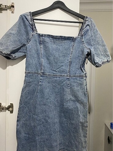 Kare yaka denim elbise