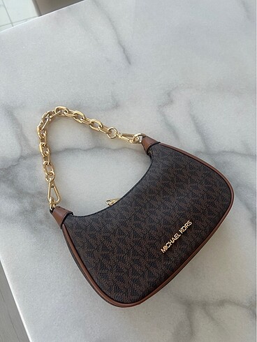Michael kors mini cora