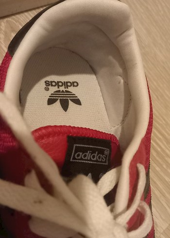 Adidas Kırmızı Adidas Bağcıklı Kadın Spor Ayakkabı