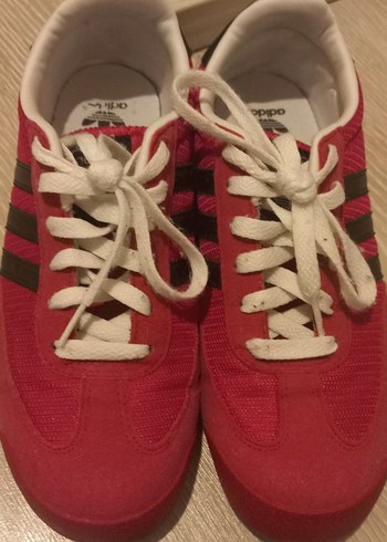 Kırmızı Adidas Bağcıklı Kadın Spor Ayakkabı