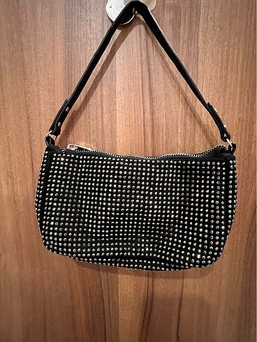 Stradivarius Taşlı çanta