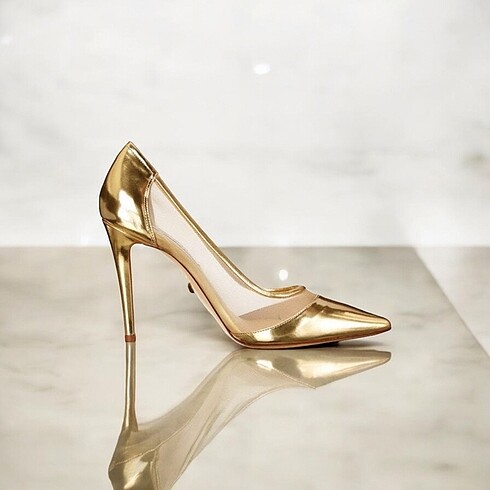 35,5 Beden DIANE VON FURSTENBERG 35,5 NO GOLD AYAKKABI ORİJİNAL