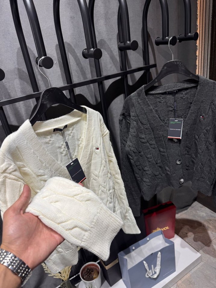 Kadın Beyaz ve Gri Örgü Mini Hırka - Görsel 2