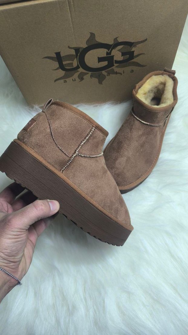 UGG Kahverengi Süet Kadın Dolgu Topuk Bot - Görsel 3