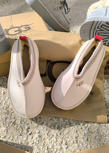 UGG Beyaz Kadın Dolgu Topuk Terlik - Görsel 2