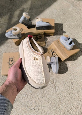 UGG Beyaz Kadın Dolgu Topuk Terlik - Görsel 3