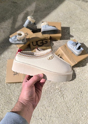 UGG Beyaz Kadın Dolgu Topuk Terlik - Görsel 5