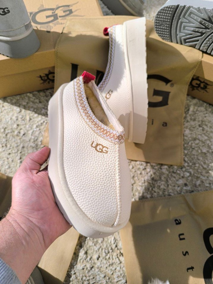 UGG Beyaz Kadın Dolgu Topuk Terlik - Görsel 4