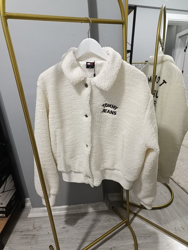 Tommy Jeans Beyaz Peluş Kadın Mont - Görsel 4