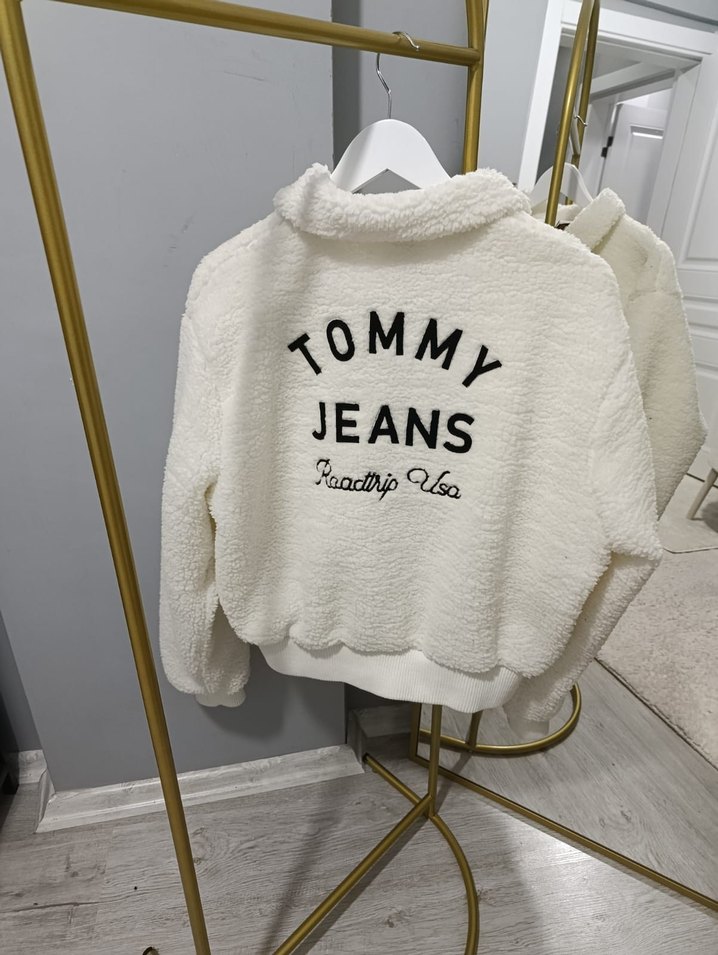 Tommy Jeans Beyaz Peluş Kadın Mont - Görsel 2