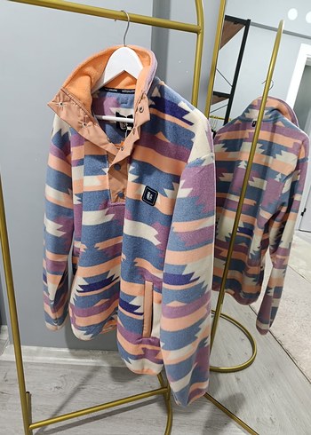 Düğmeli Yüksek Yakalı Pastel Renkli Sweatshirt - Görsel 7