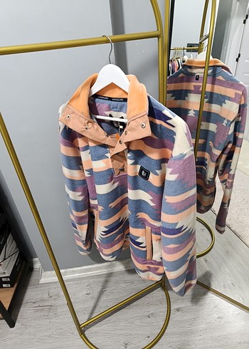 Düğmeli Yüksek Yakalı Pastel Renkli Sweatshirt - Görsel 4
