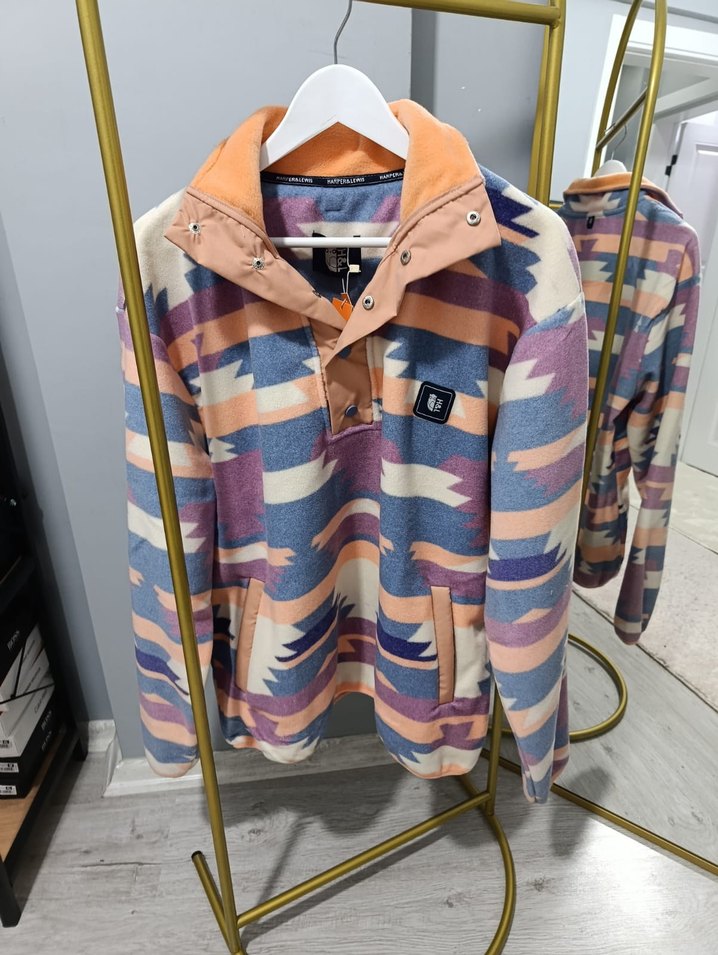 Düğmeli Yüksek Yakalı Pastel Renkli Sweatshirt - Görsel 5