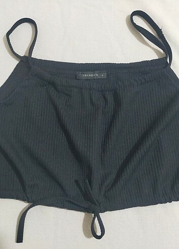 s Beden Bershka, trendyol, chamak ve diğer markalarda crop