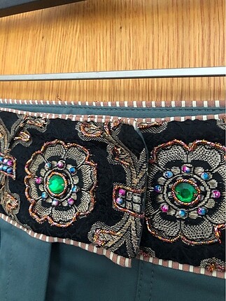 36 Beden Derishow harika kemerli bir kalem etek, çok şık yüksek bel